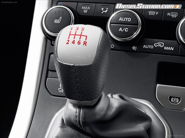 Land Rover Evoque NW8 2015 Picture #10 Land Rover Evoque NW8 2015 Picture #10